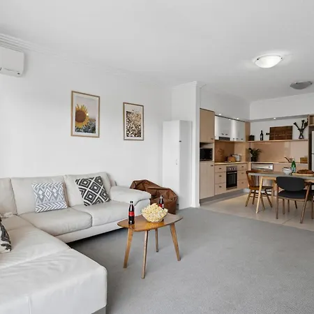 Luxury Stays Varsity-Robina-Bond Gold Coast Exterior photo
